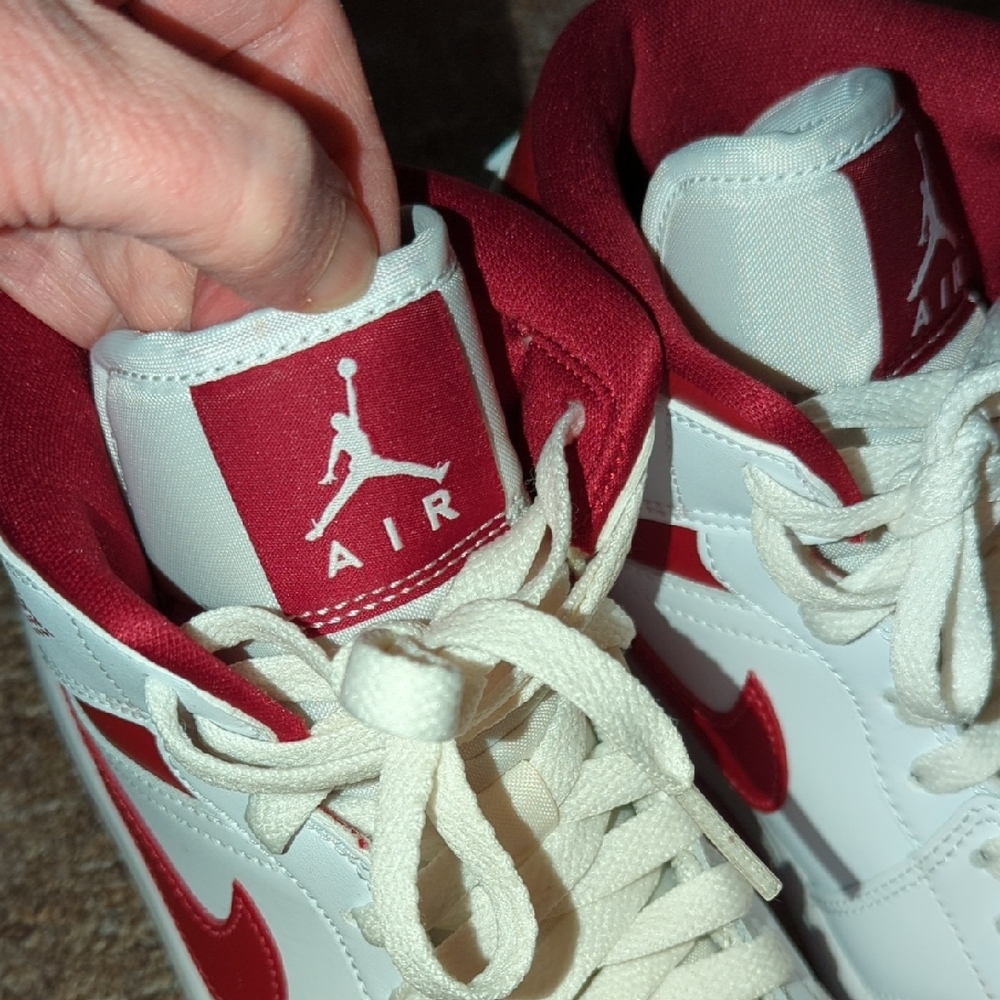 🔴 Nike Air Jordan 1 Mid Red White Sneakers W 8 1/2 | 8.5 ☁️ - Picture 3 of 16